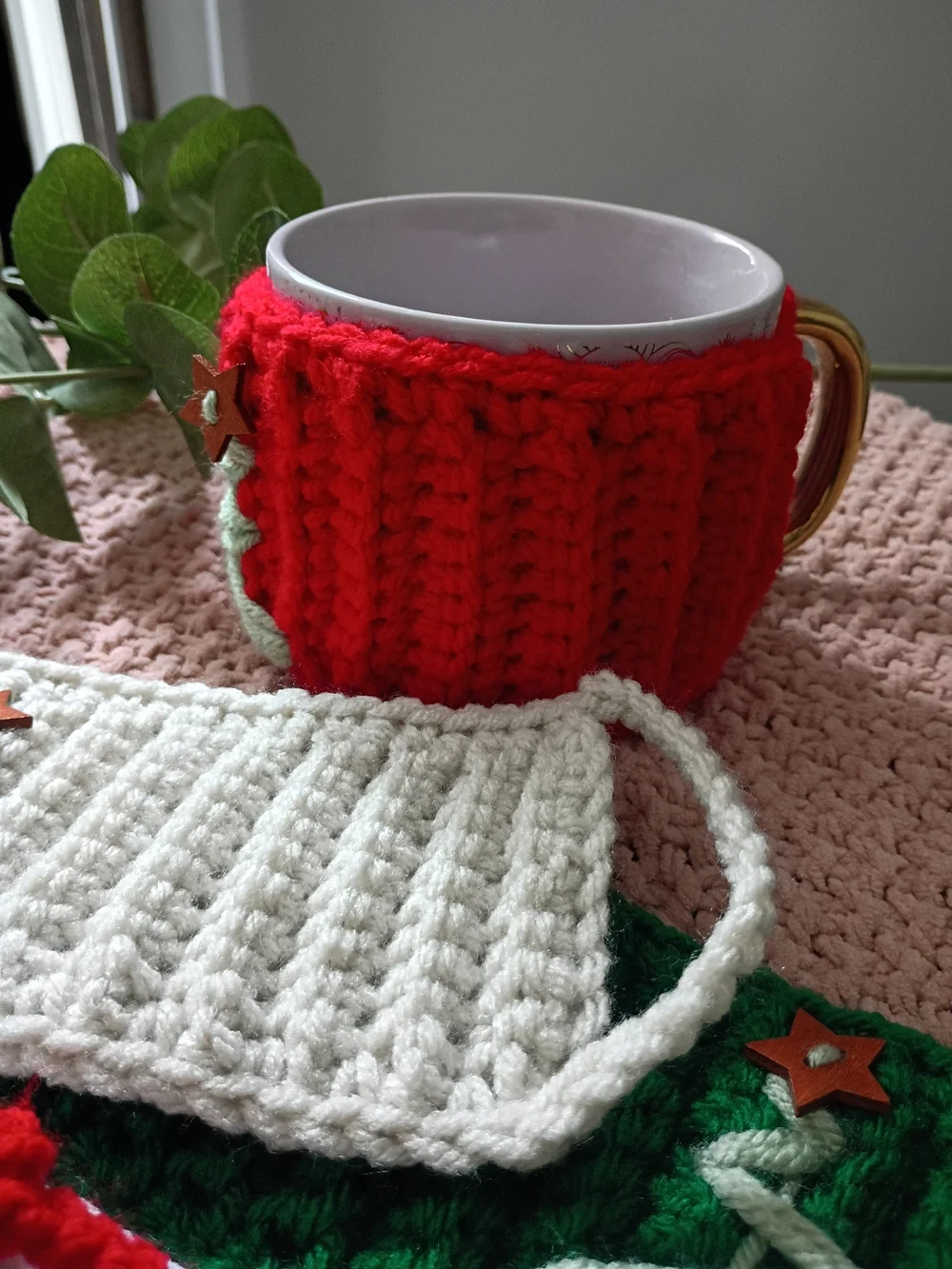Festive Handmade Crocheted Coffee Mug Hog Cozy with Tree Accent
